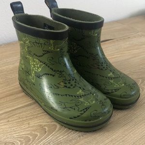 Old navy rain boots toddler size 8